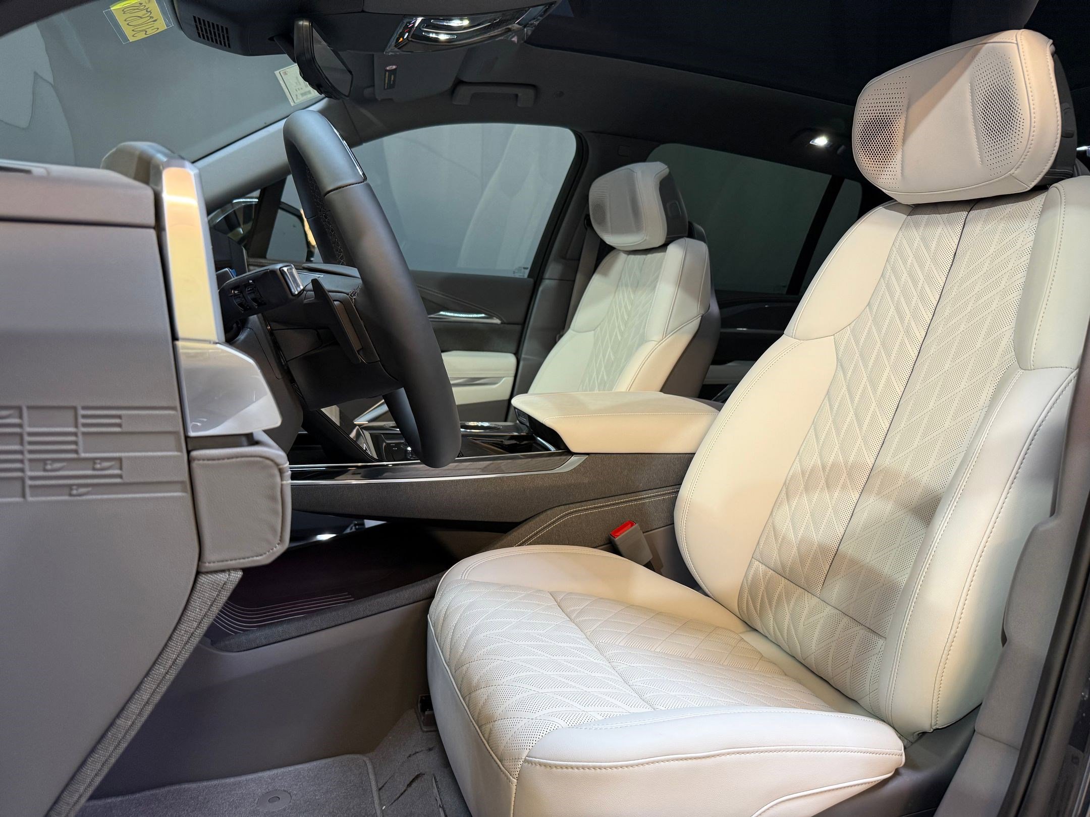 New 2025 Cadillac Escalade IQ Luxury 1 image 4