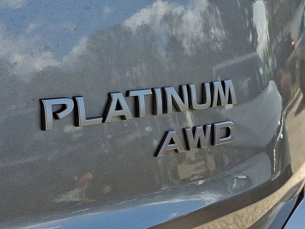 Certified 2024 Nissan Rogue Platinum w/ Platinum Premium Package AWD/4WD image 32