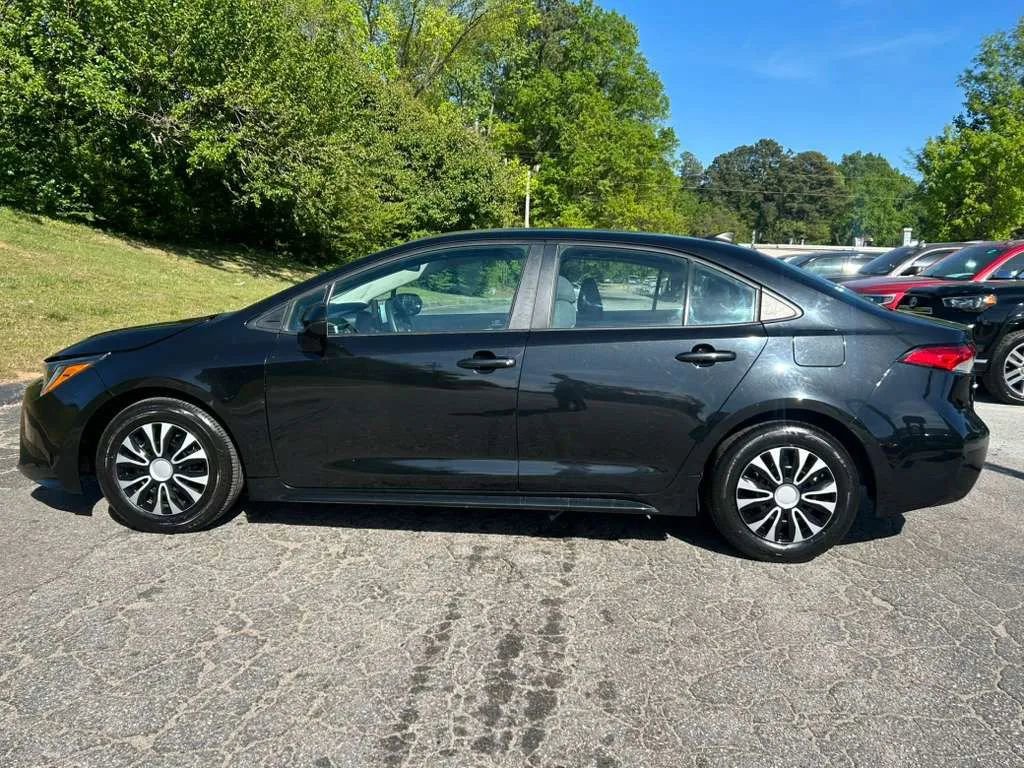 Used 2022 Toyota Corolla L FWD image 5