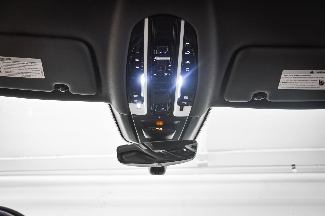 Certified 2020 Porsche Cayenne image 18