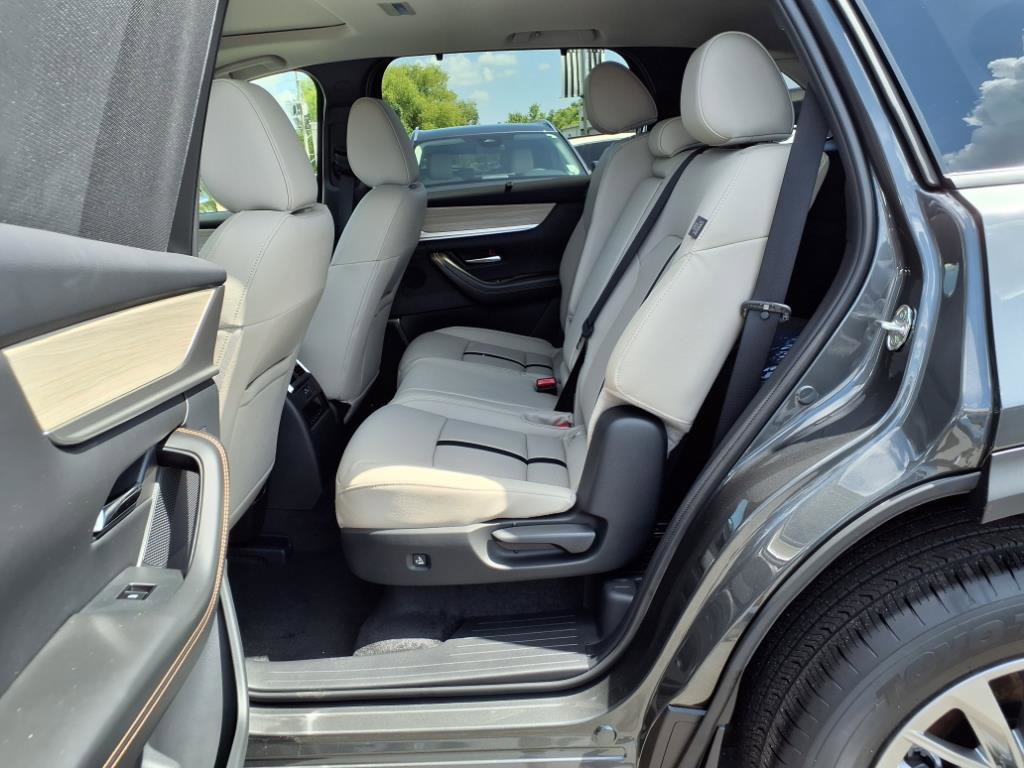 New 2025 MAZDA CX-90 3.3 Turbo w/ Preferred Package image 18