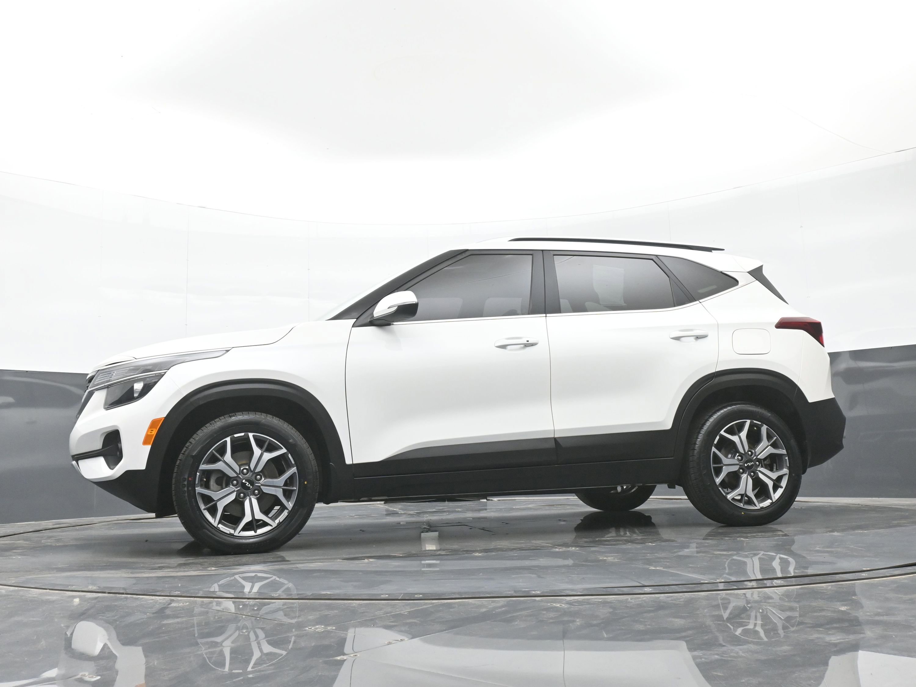 Used 2022 Kia Seltos EX AWD/4WD image 45