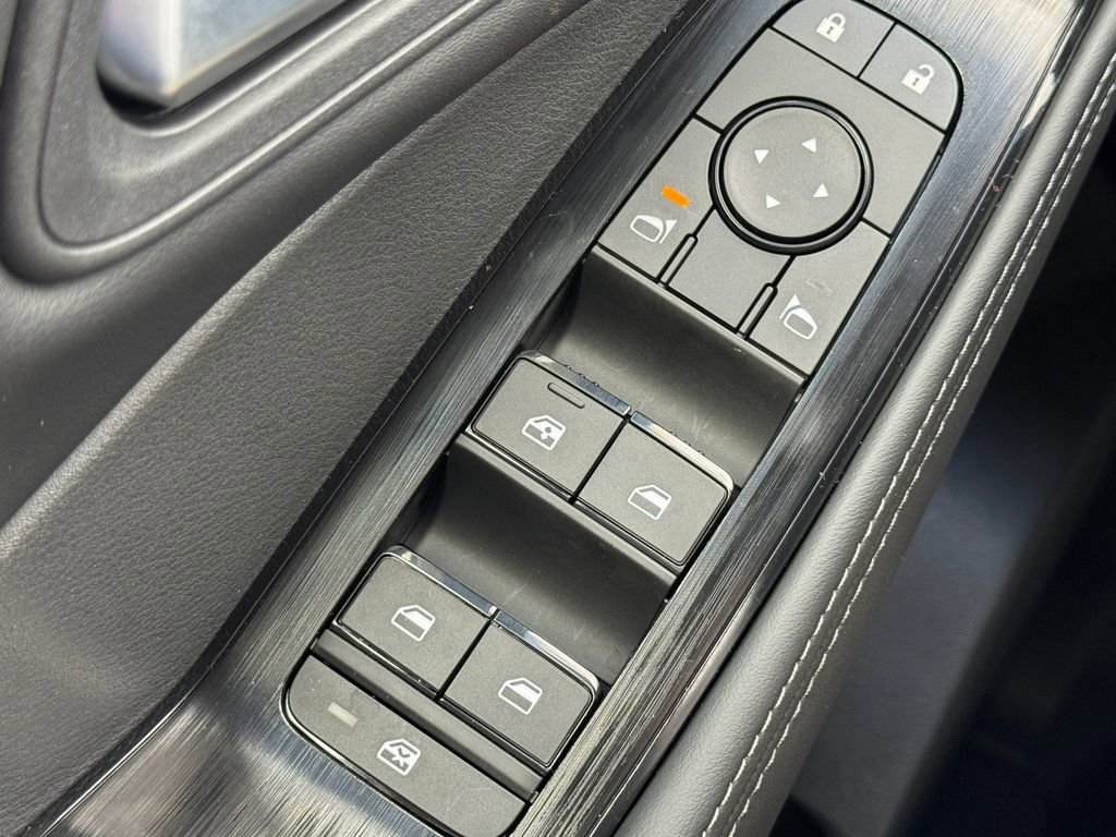 New 2026 Nissan Rogue SV AWD/4WD image 19