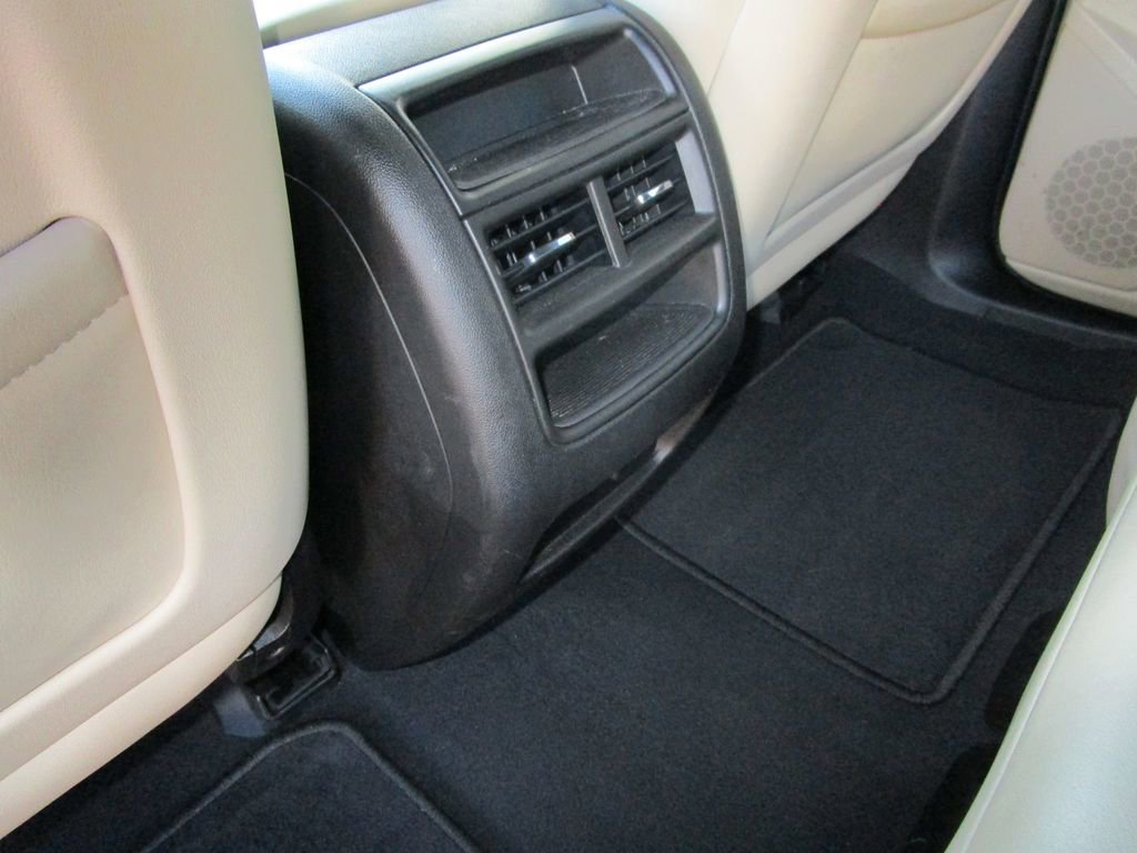 Used 2019 Cadillac XT5 Luxury image 19