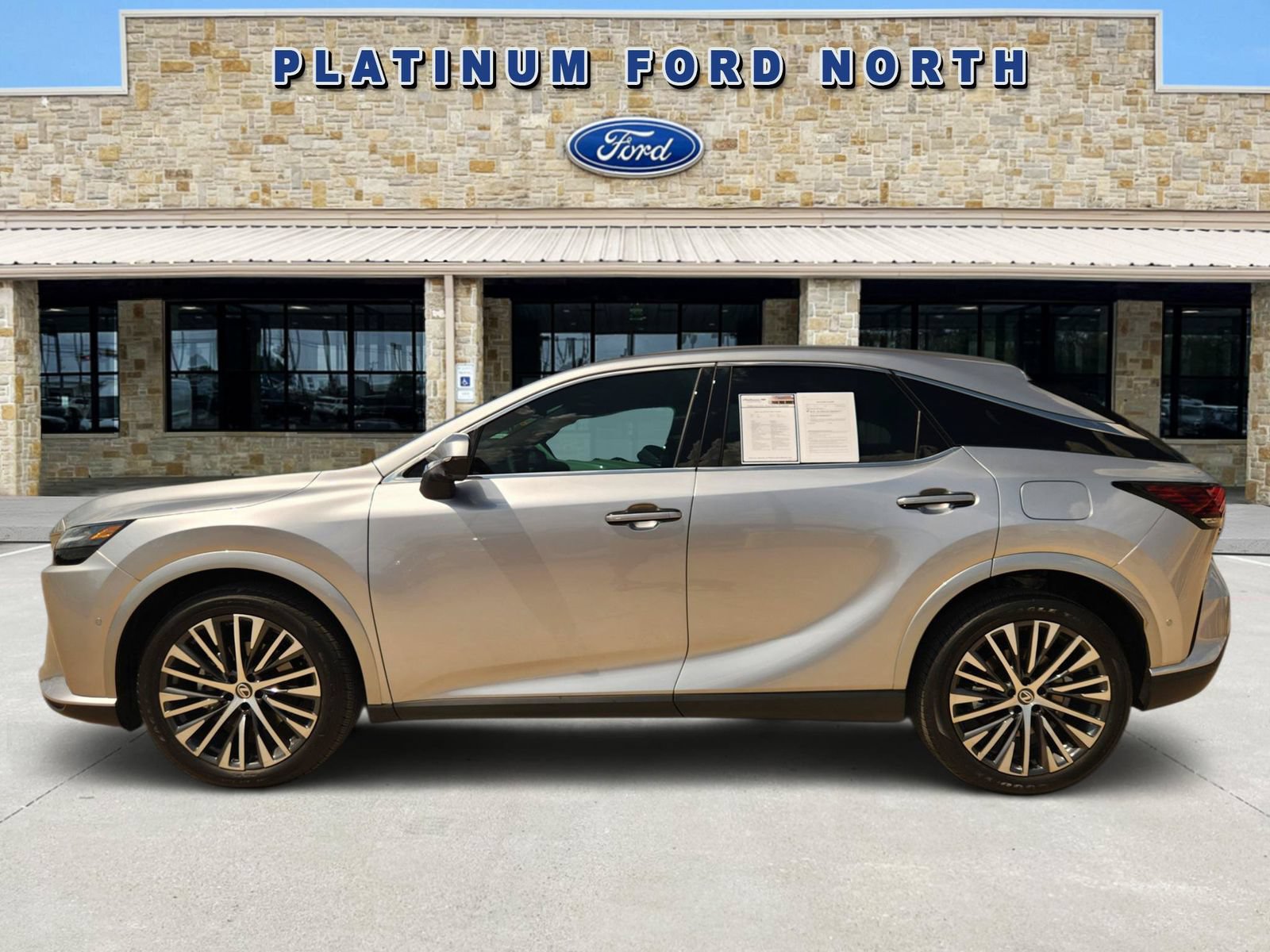 Used 2026 Lexus RX 350 w/ Convenience Package AWD/4WD image 3