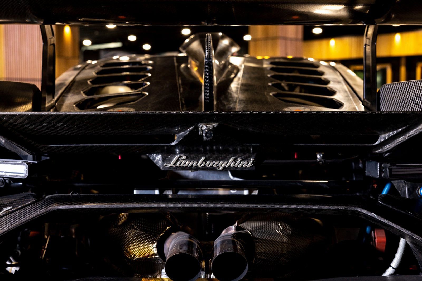 Used 2023 Lamborghini Huracan EVO image 6