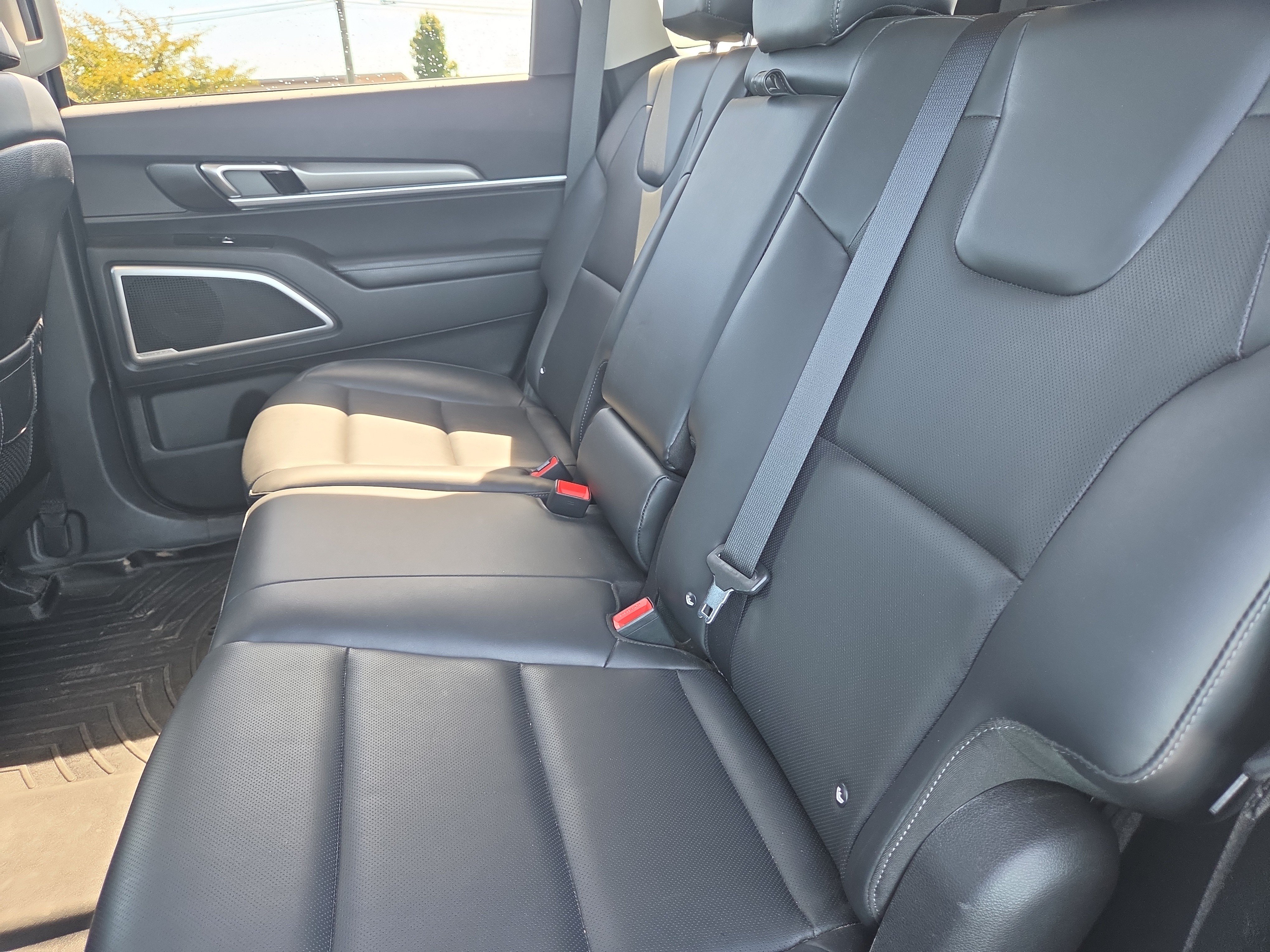 Used 2022 Kia Telluride LX AWD/4WD image 10