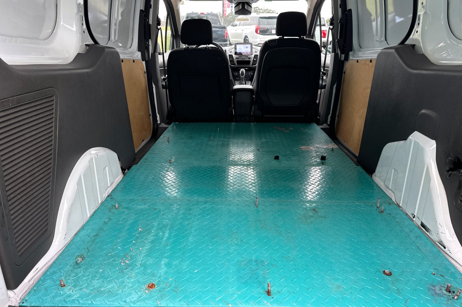Used 2023 Ford Transit Connect XLT FWD image 14