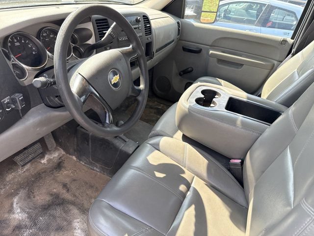 Used 2011 Chevrolet Silverado 2500 W/T AWD/4WD image 12