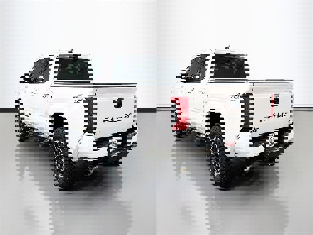 New 2025 Toyota Tacoma TRD Sport image 6