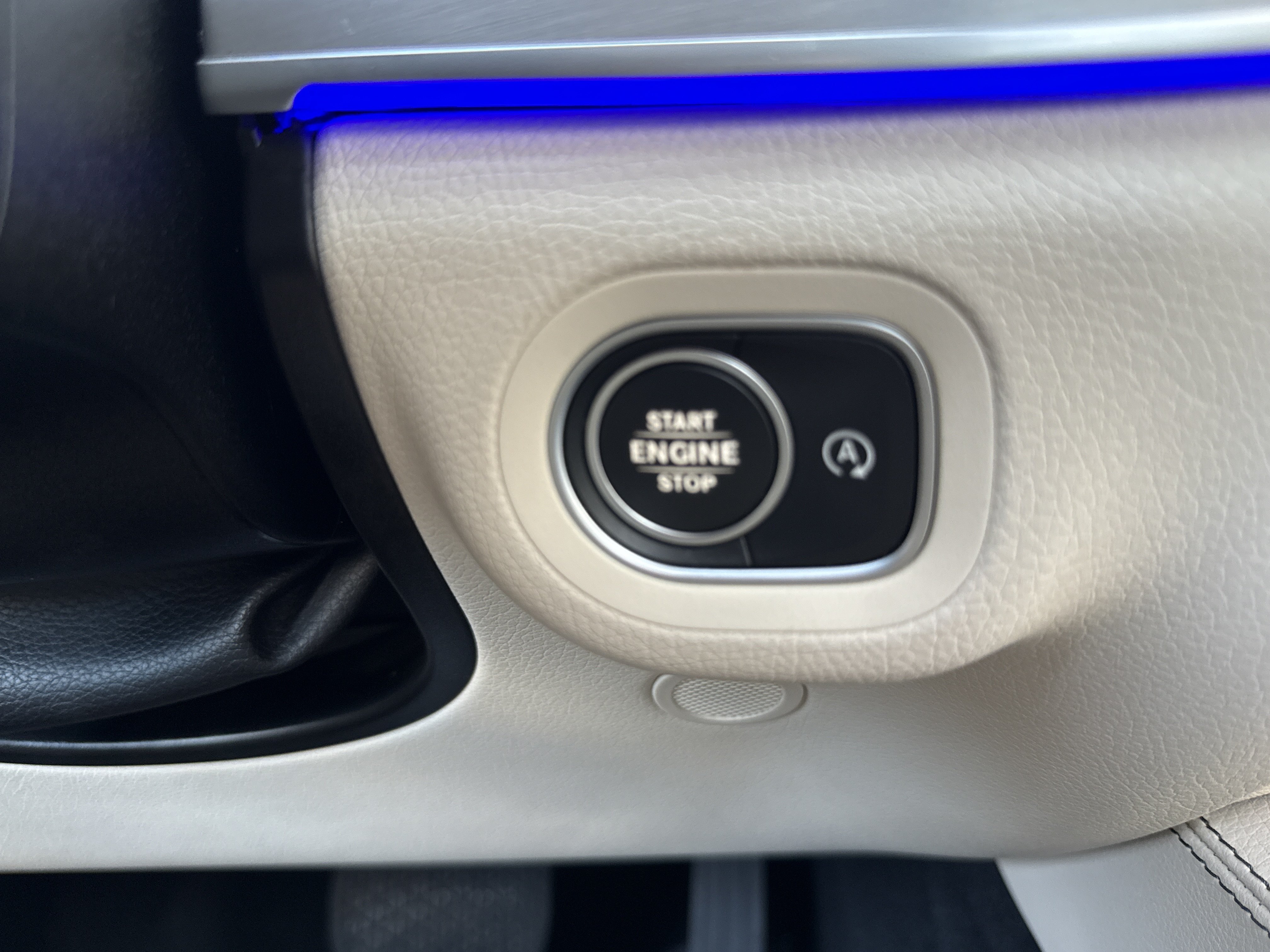 Used 2025 Mercedes-Benz GLS 450 4MATIC image 50