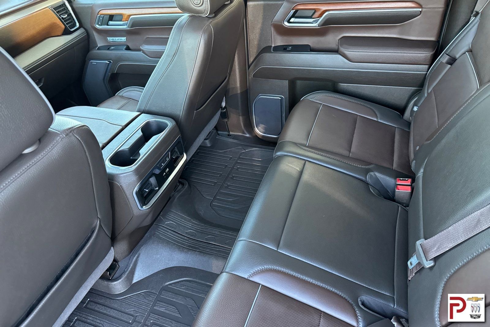 Used 2023 GMC Sierra 1500 Denali w/ Technology Package AWD/4WD image 13