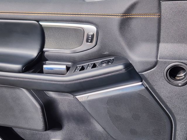 Used 2025 Ford Expedition Tremor image 12