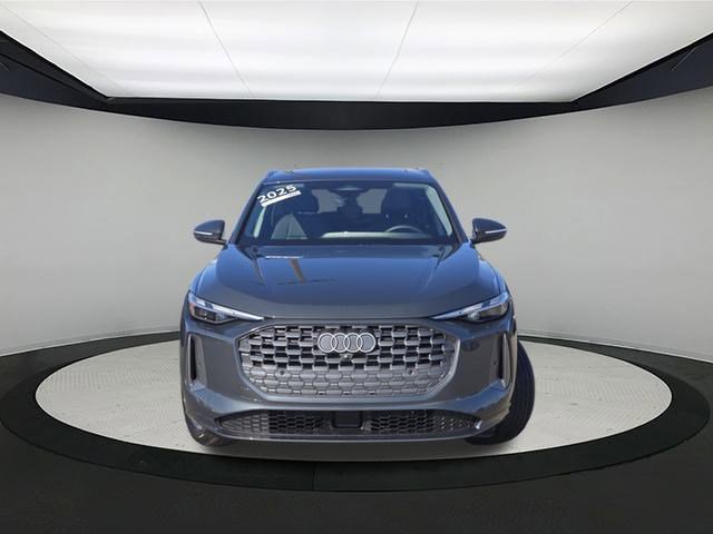 Certified 2025 Audi Q5 Premium w/ Convenience Package image 2