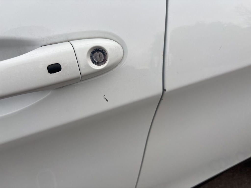 Used 2019 Jeep Cherokee Limited AWD/4WD image 16