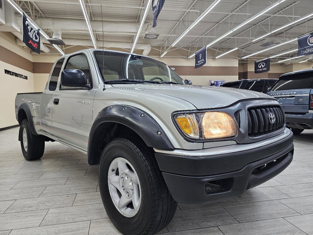Used 2004 Toyota Tacoma 4x4 Xtracab V6 image 4