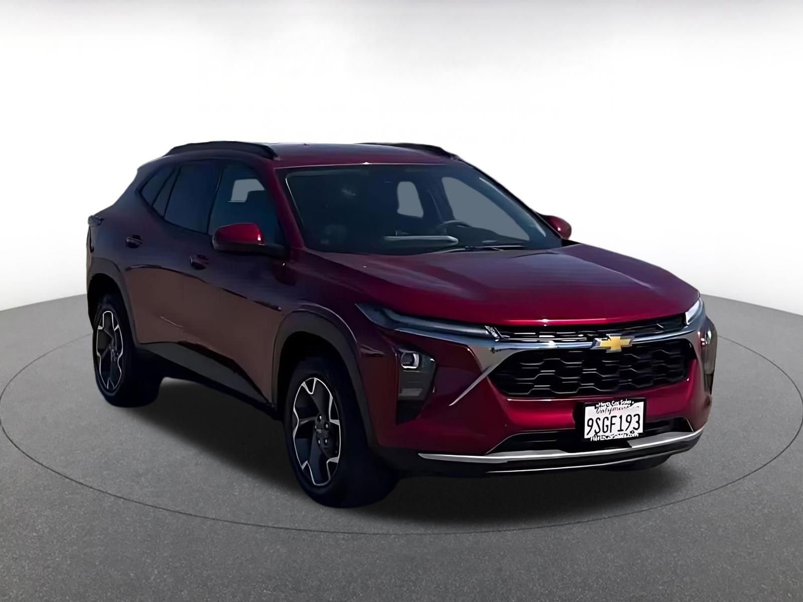 Used 2025 Chevrolet Trax LT image 12