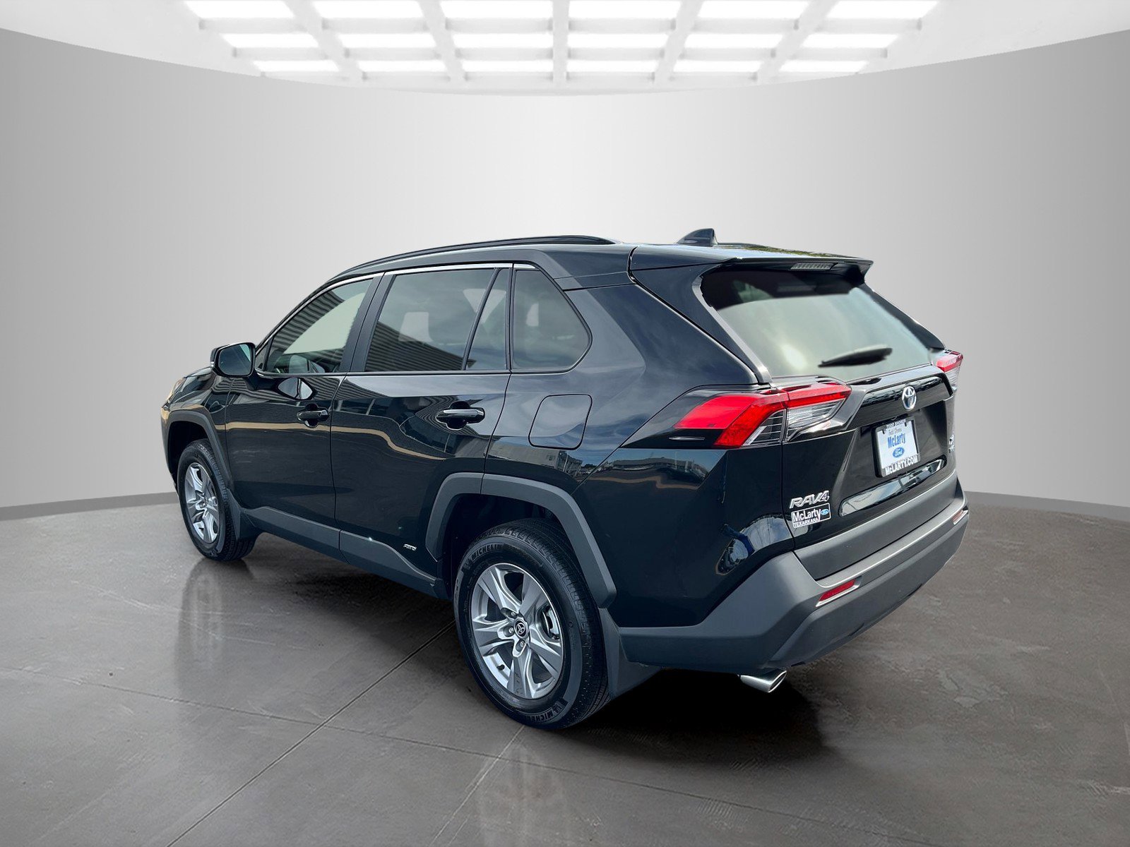 Used 2024 Toyota RAV4 XLE image 6