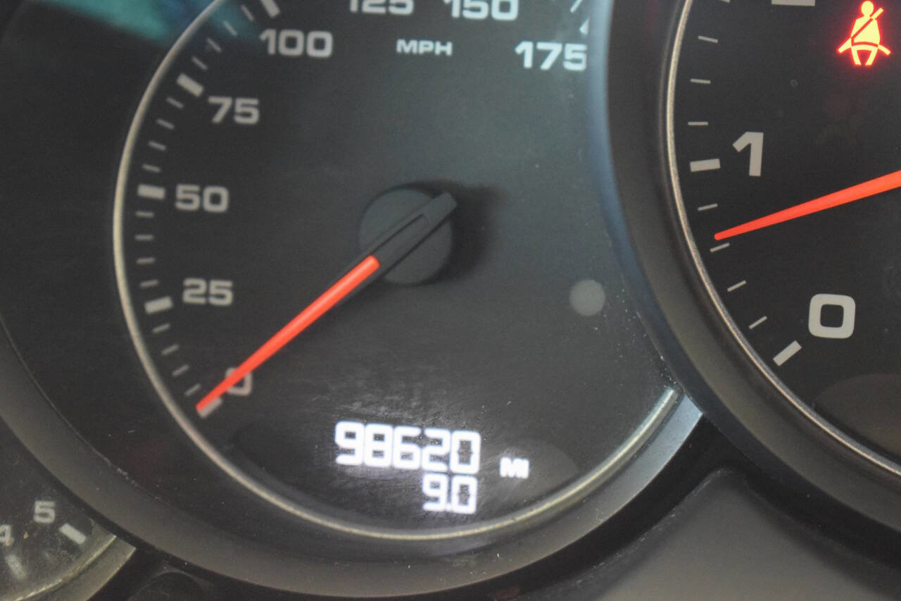 Used 2016 Porsche Cayenne image 21