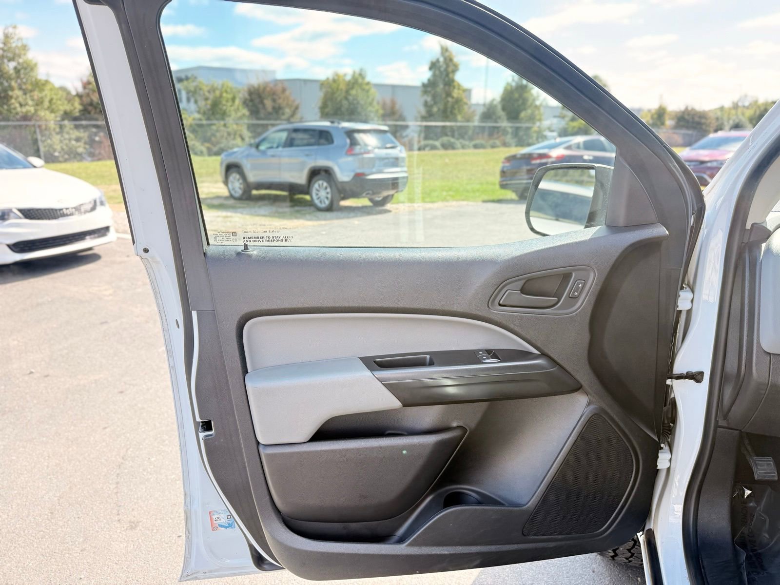 Used 2020 Chevrolet Colorado W/T w/ WT Convenience Package image 10