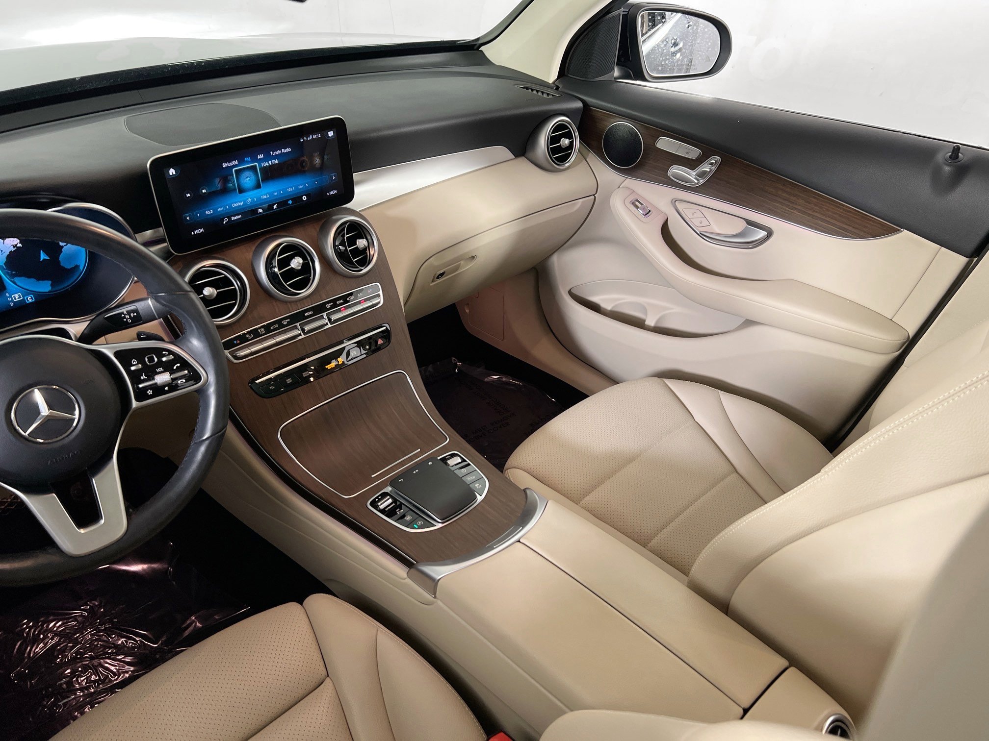 Used 2022 Mercedes-Benz GLC 300 4MATIC image 23