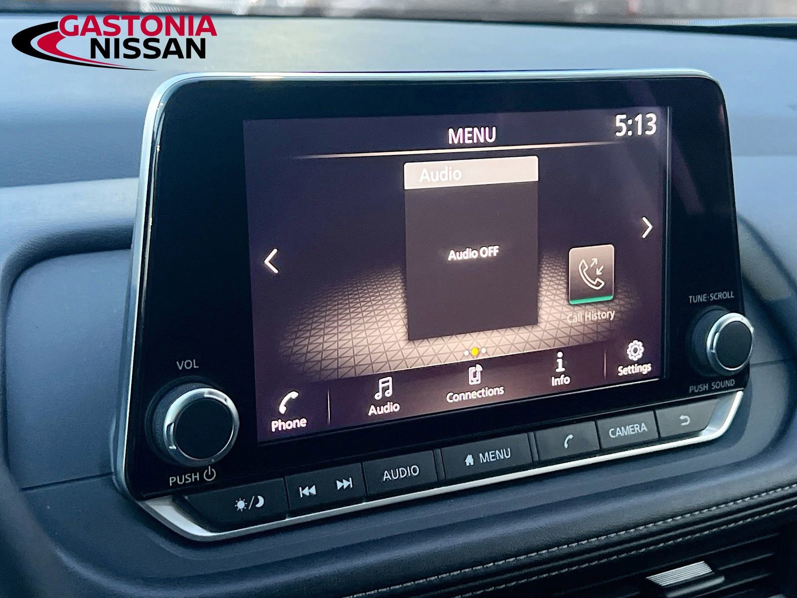 Used 2024 Nissan Rogue S image 18