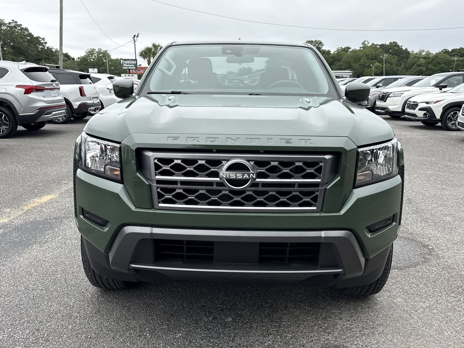 Used 2022 Nissan Frontier SV w/ Technology Package RWD image 8