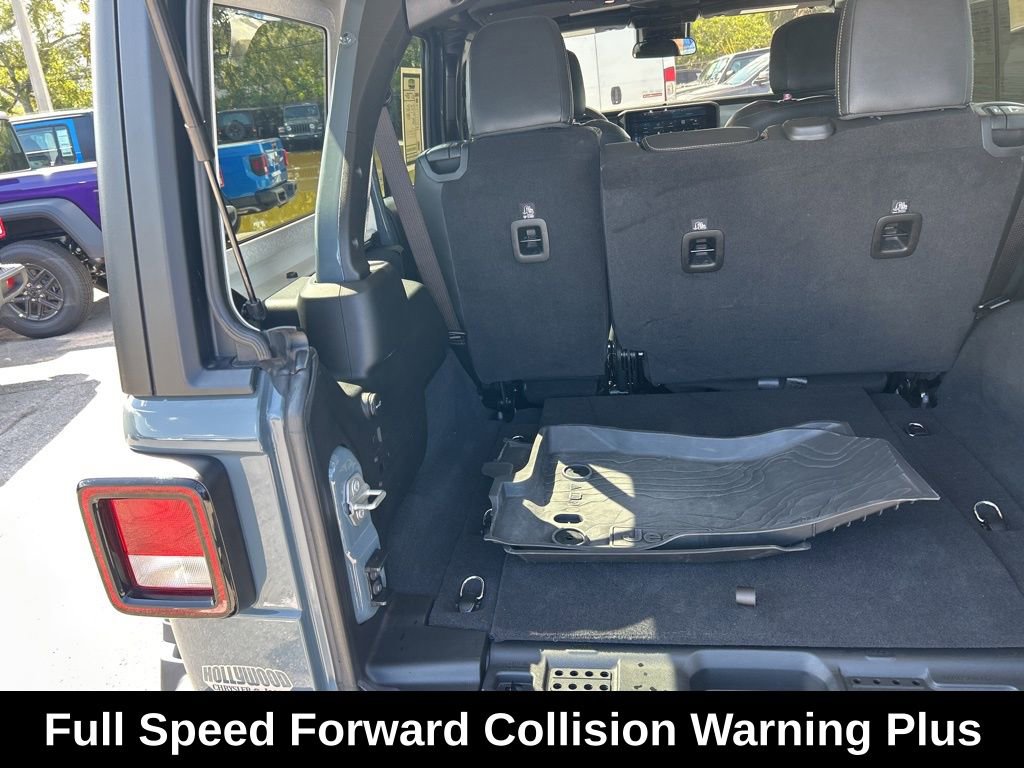 Used 2024 Jeep Wrangler Willys image 32