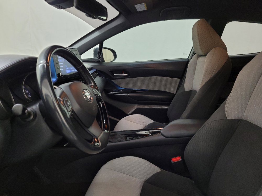 Used 2019 Toyota C-HR XLE image 17