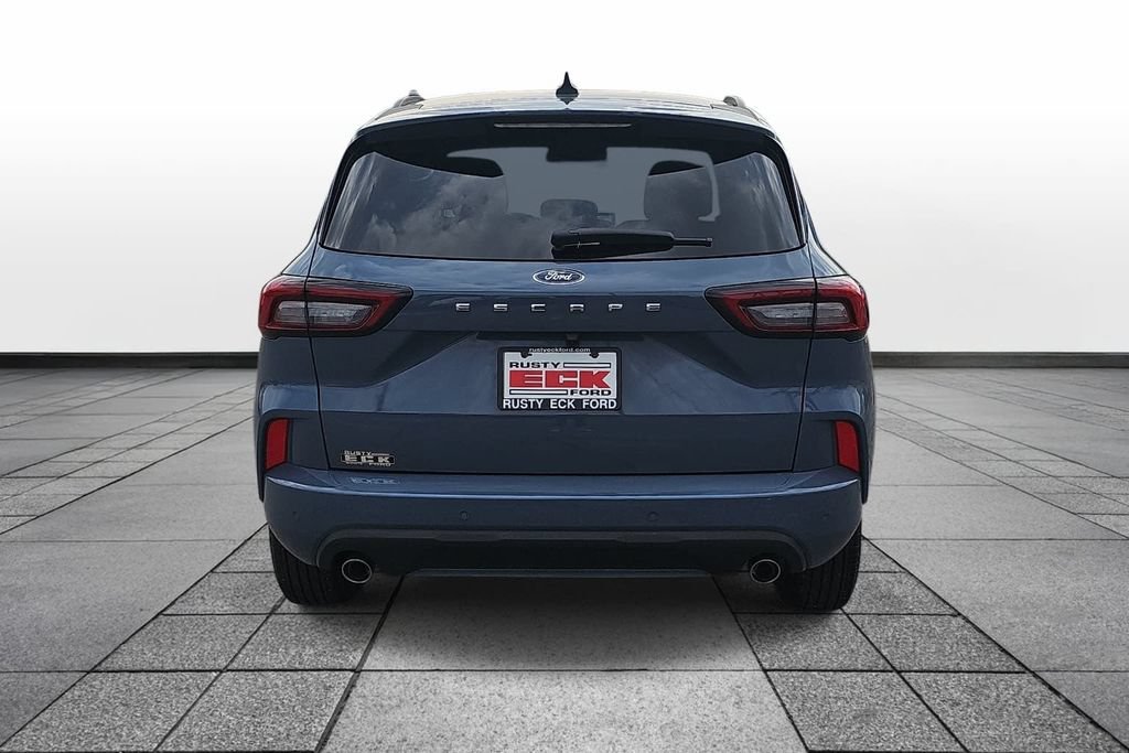 Used 2024 Ford Escape ST-Line w/ Tech Pack #1 FWD image 6
