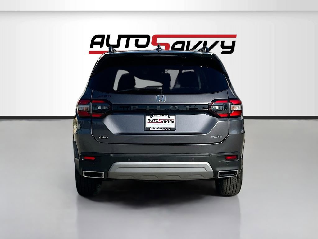 Used 2024 Honda Pilot Elite image 6