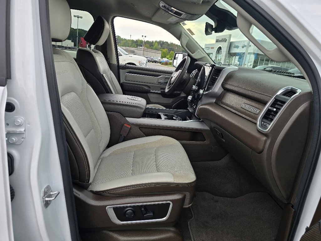 Used 2025 RAM 1500 Laramie image 14