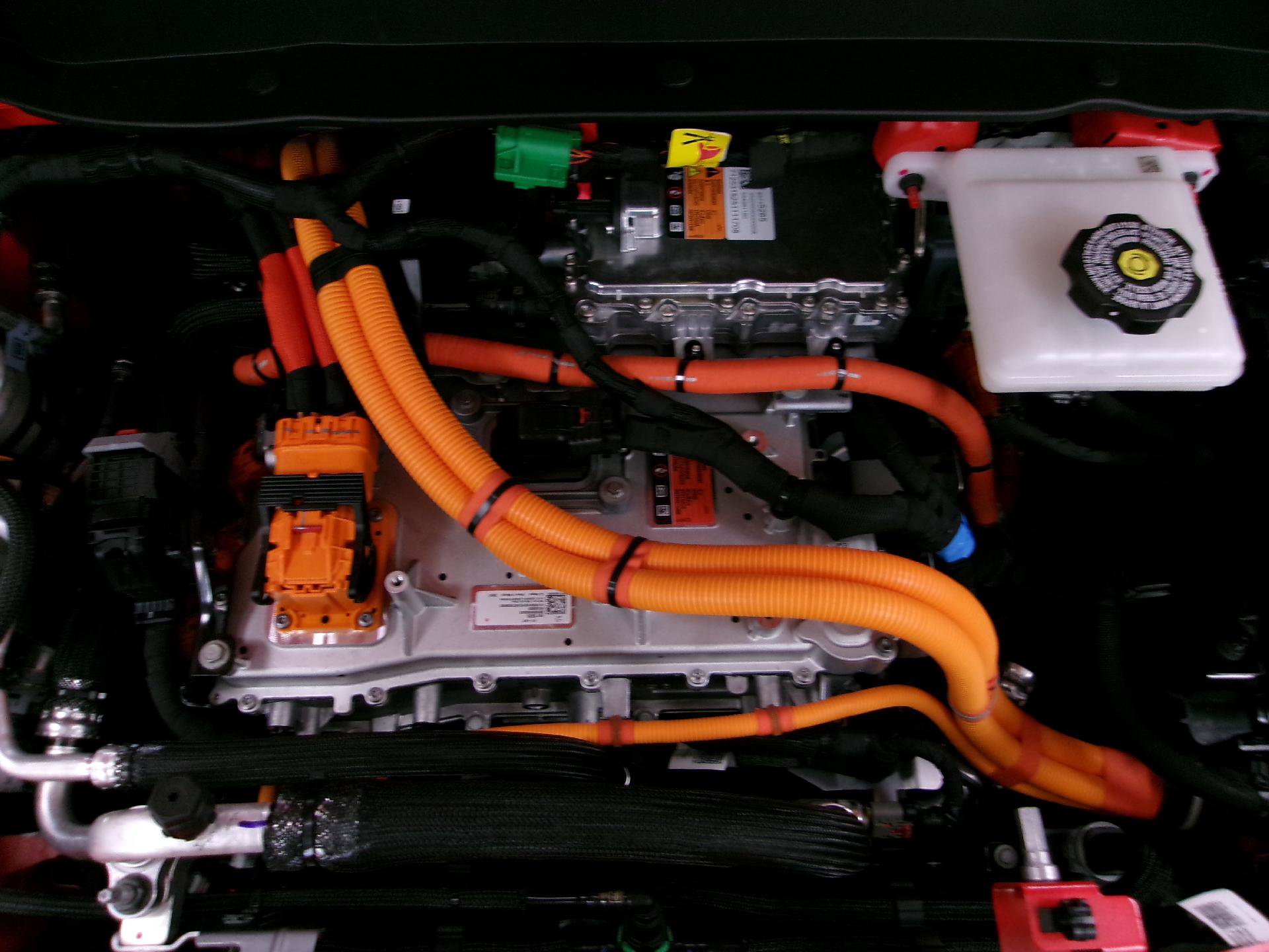 Used 2027 Chevrolet Bolt RS w/ Technology Package FWD image 17