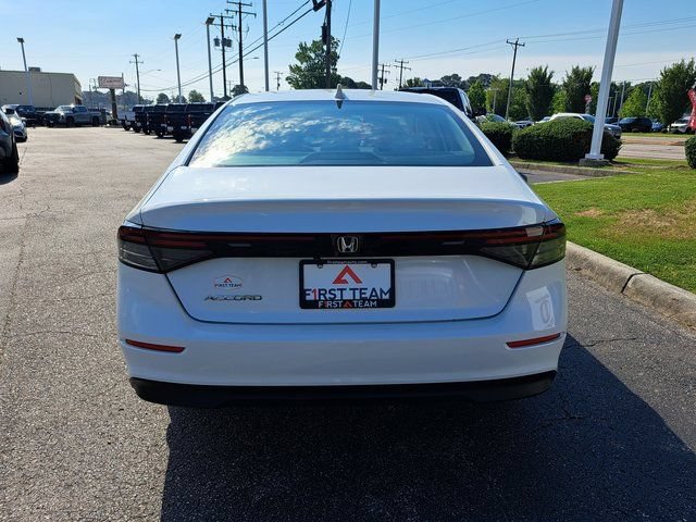 Used 2024 Honda Accord LX image 9