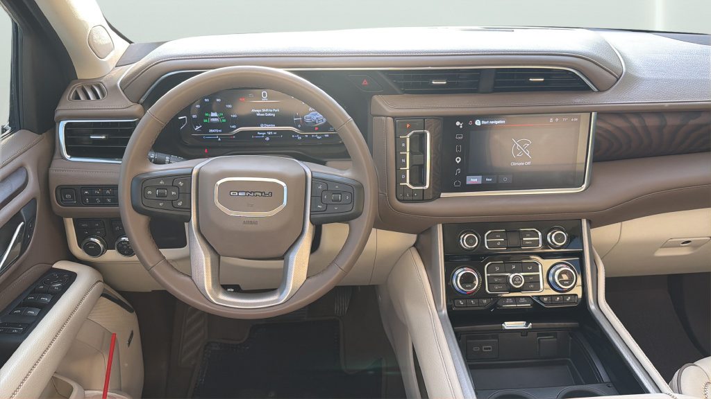 Used 2023 GMC Yukon XL Denali AWD/4WD image 21