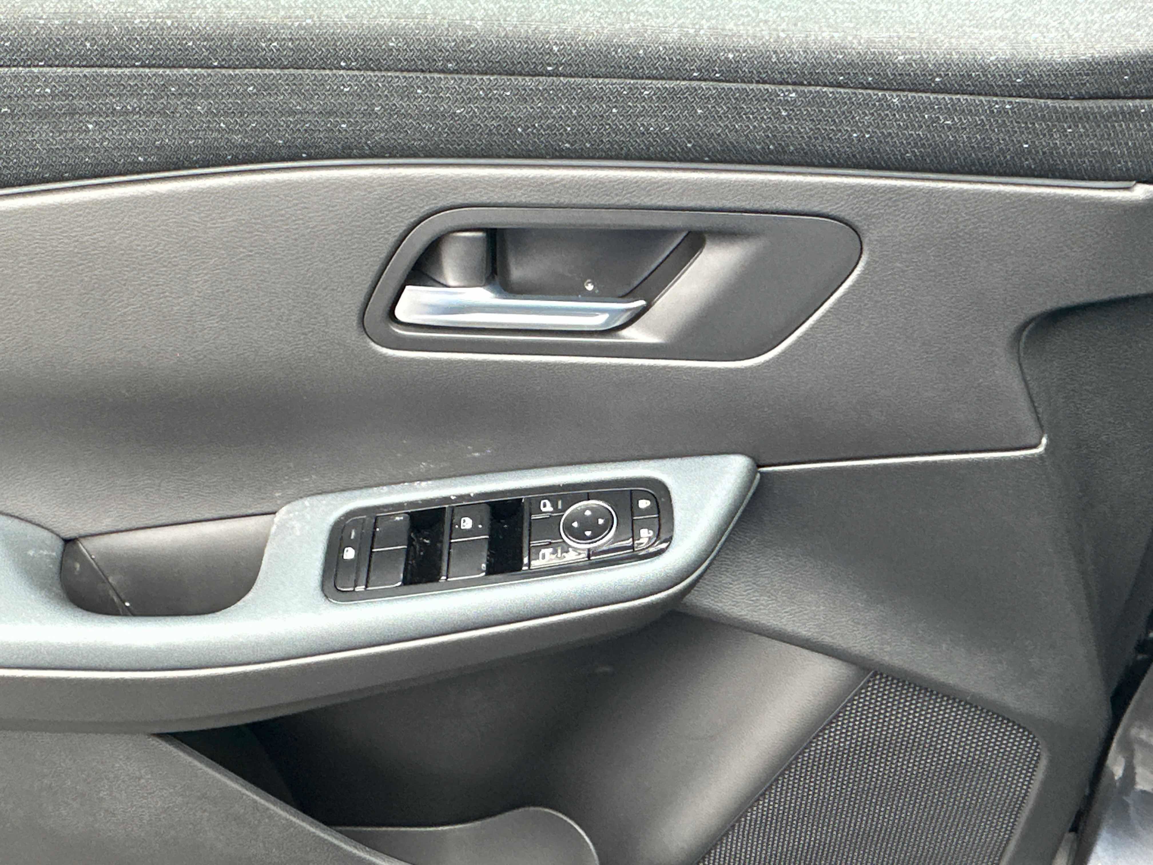 New 2026 Nissan Leaf w/ Floor Mat Package (S+) image 22