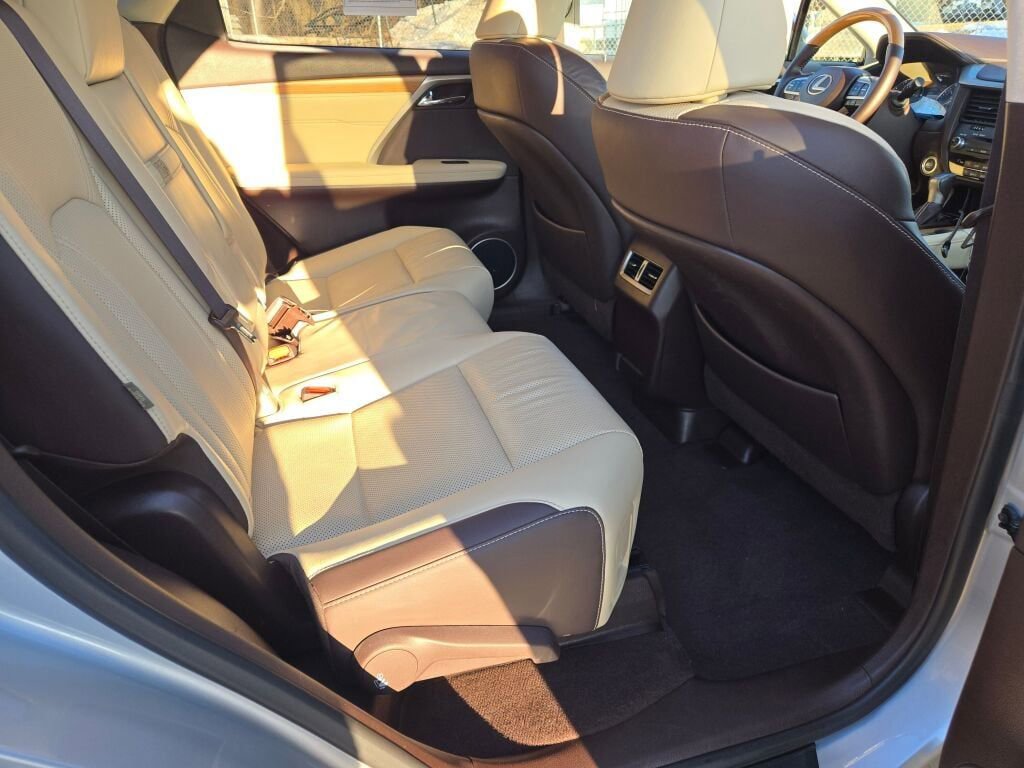 Used 2018 Lexus RX 350L FWD image 9