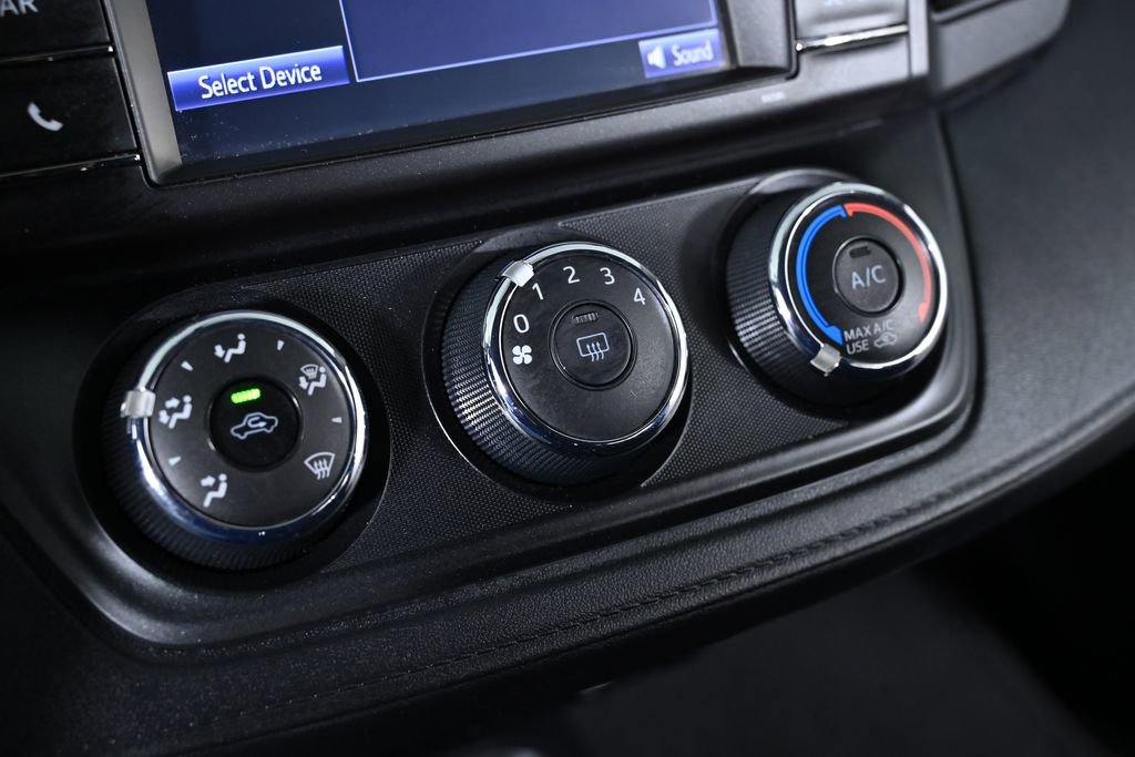 Used 2016 Toyota RAV4 LE image 16