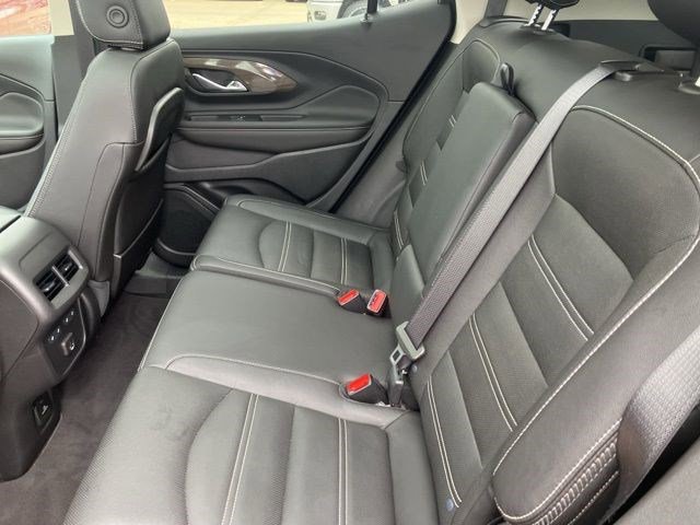 Used 2022 GMC Terrain Denali w/ Black Diamond Edition image 24