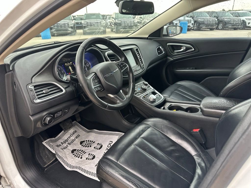 Used 2017 Chrysler 200 Limited Platinum FWD image 11