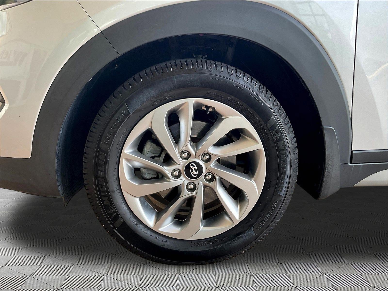 Used 2018 Hyundai Tucson SEL AWD/4WD image 29
