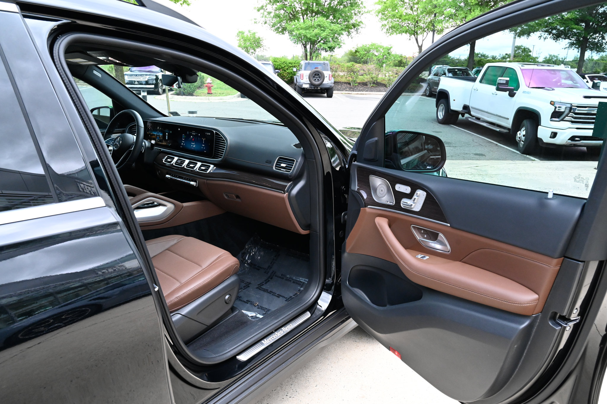 Used 2025 Mercedes-Benz GLS 450 4MATIC image 57