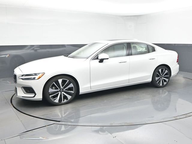 Used 2023 Volvo S60 B5 Ultimate w/ Climate Package image 4
