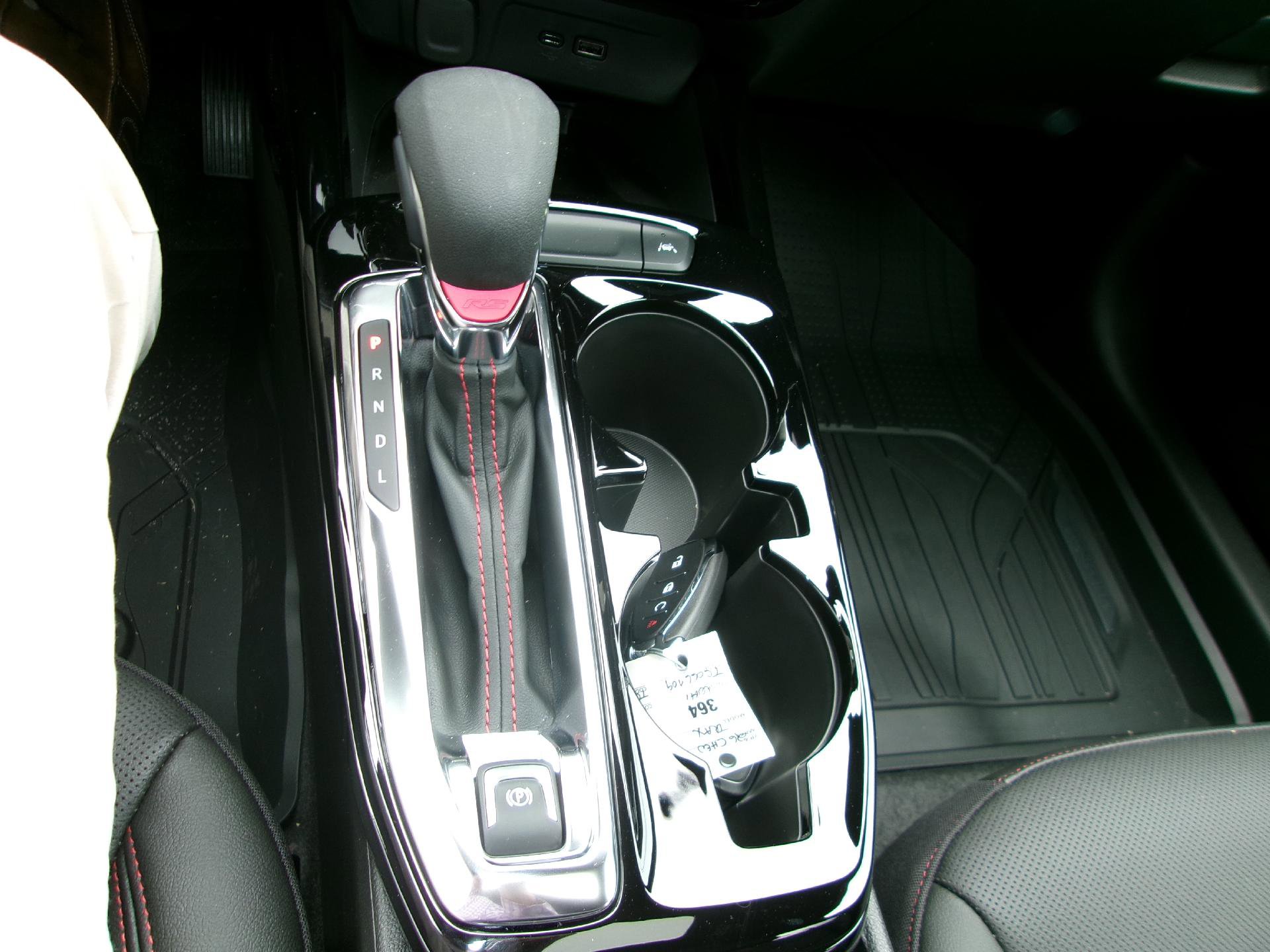 New 2026 Chevrolet Trax RS w/ Sunroof Package FWD image 17