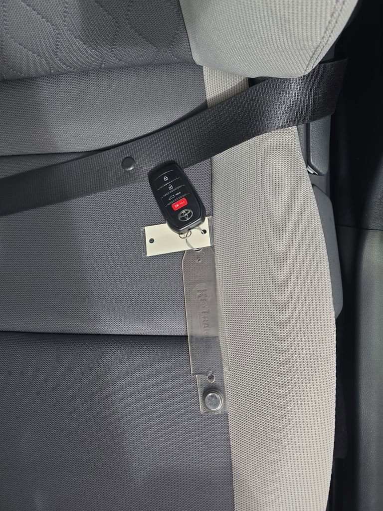 Used 2025 Toyota Corolla LE AWD/4WD image 29