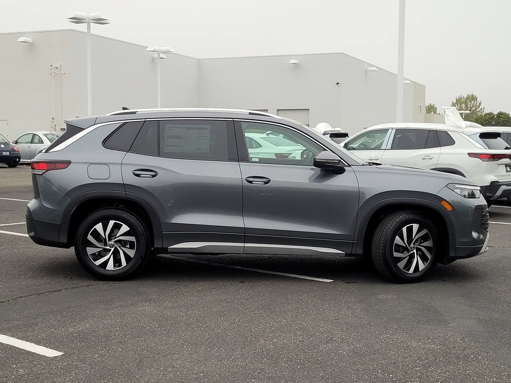 New 2026 Volkswagen Tiguan S FWD image 4