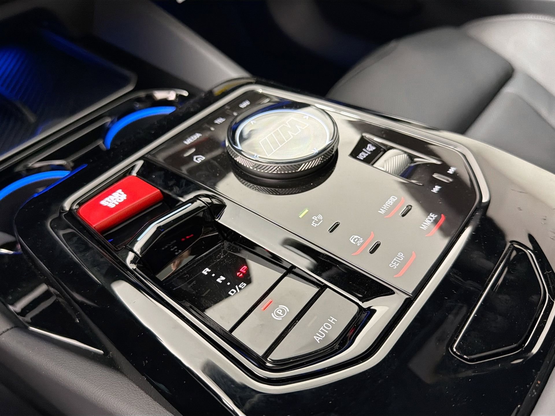 New 2026 BMW M5 w/ Executive Package image 16