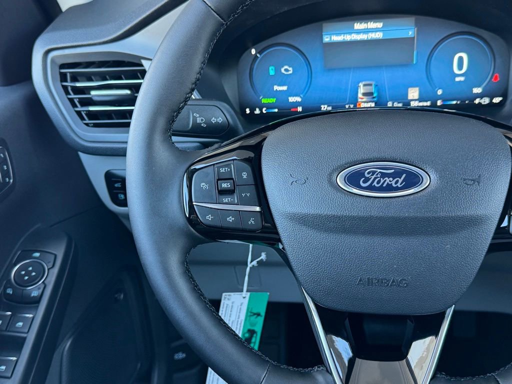 New 2025 Ford Escape SE w/ PHEV Premium Package image 9