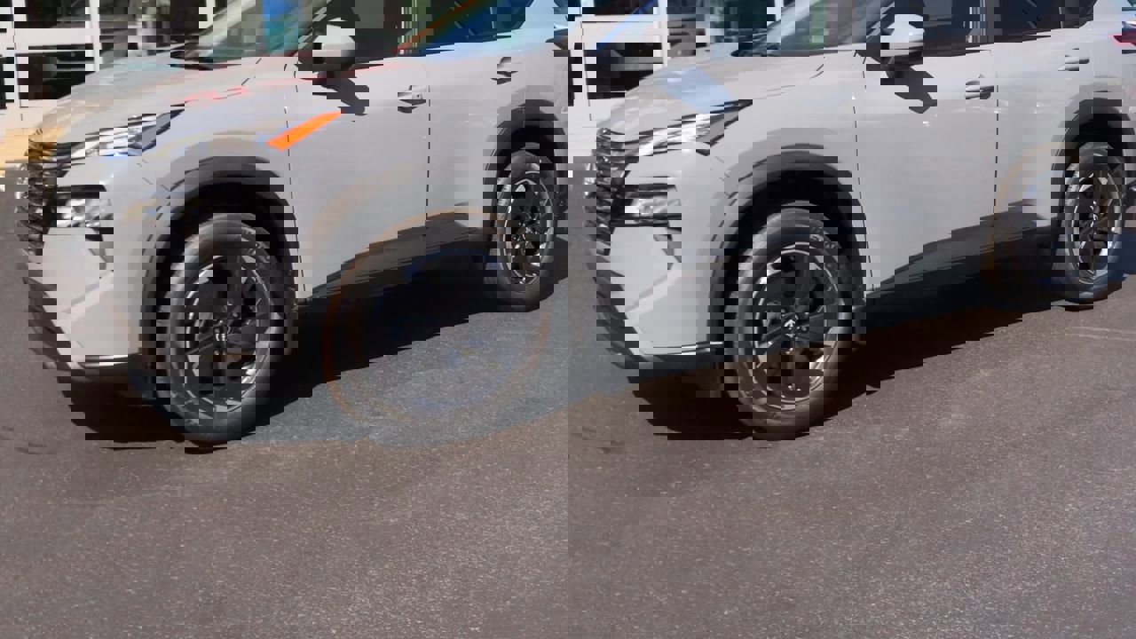 New 2026 Nissan Rogue SV image 4
