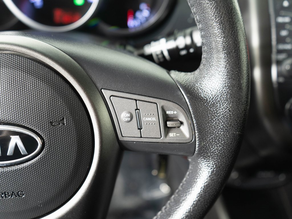 Used 2012 Kia Soul + image 16